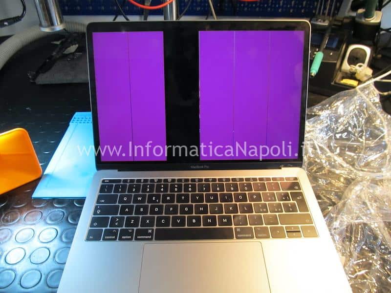 Problema Flexgate display MacBook con colori righe o artefizi MacBook Pro 2016 e 2017 A1706 A1708 A1707
