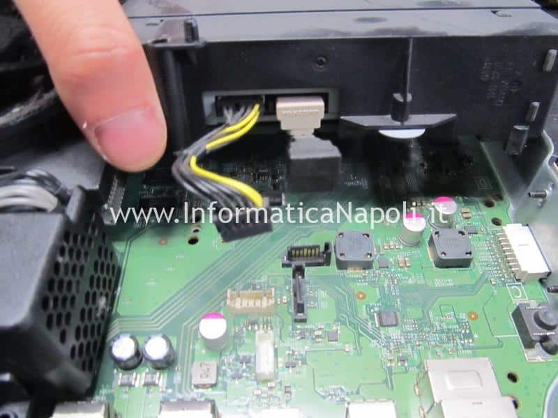 smontare riparare Microsoft Xbox One S | X per cambio porta HDMI