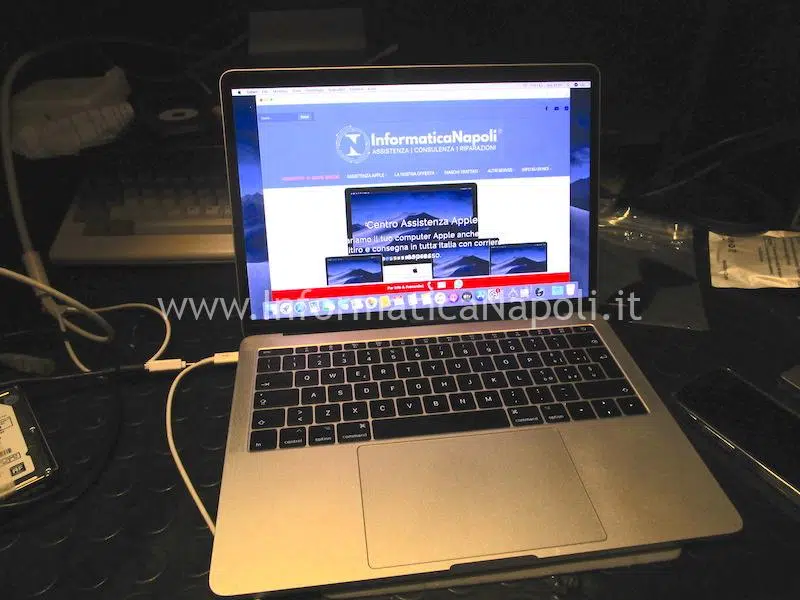 Apple MacBook pro 13 A1708 2016 2017 riparato funzionante