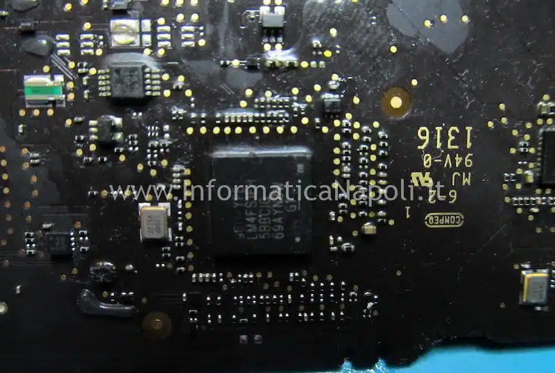 macbook air 13 A1466 non rileva batteria problema SMC