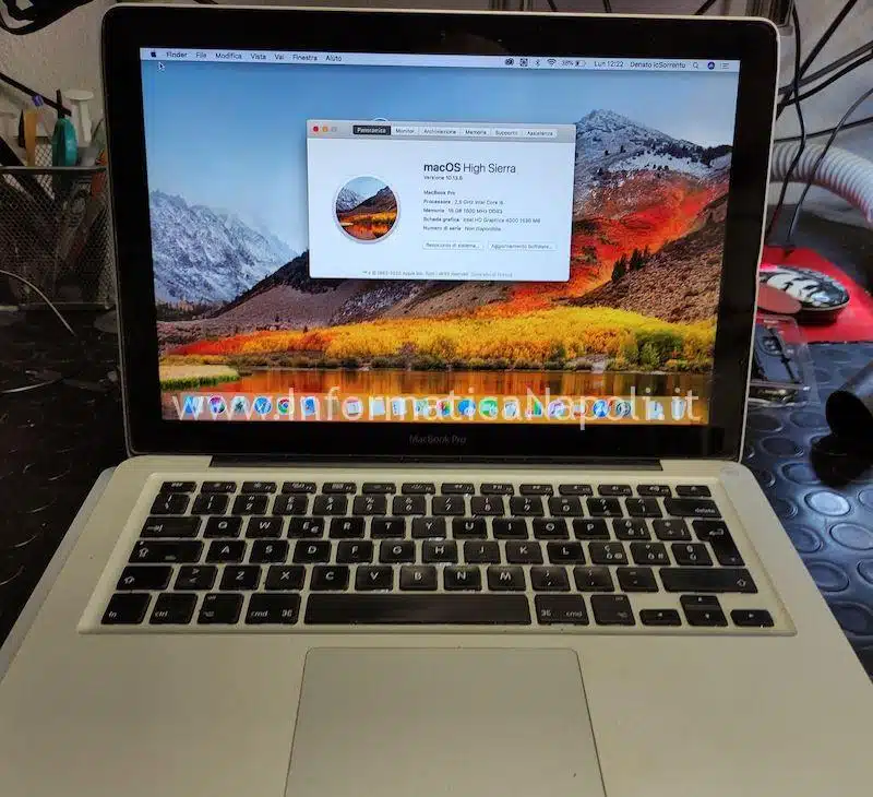 MacBook pro 13 A1278 2012 sostituzione chip codec audio in corto U6201 Cirrus CS4206B riparato