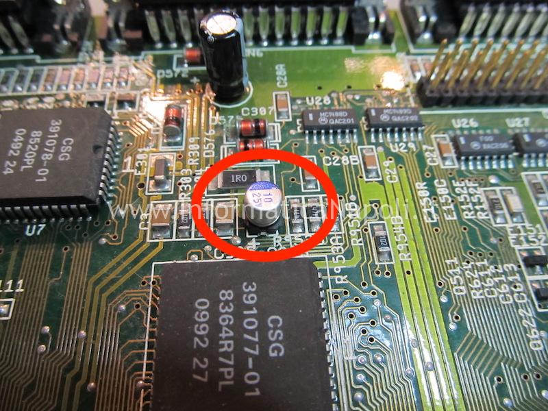 assistenza commodore computer Amiga 600 schermo nero