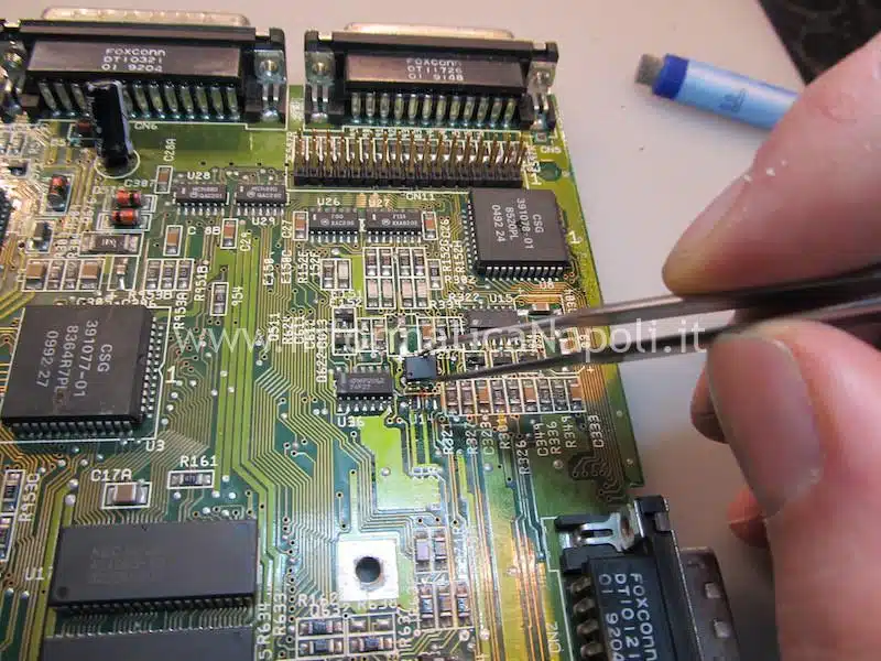 problema circuito chip timing Commodore Amiga 600 rev 1.3 TI NE555P