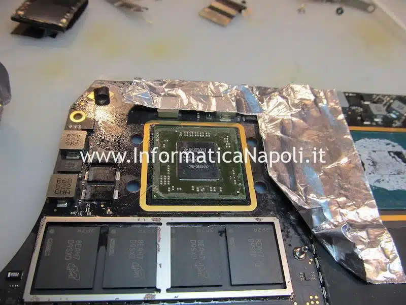 Reballing rework GPU Apple MacBook Pro 15 A1990 2018 2019 216-0885492 820-01041-A 820-01041-07 MacBookPro15,1 EMC 3215 RADEON PRO 560X