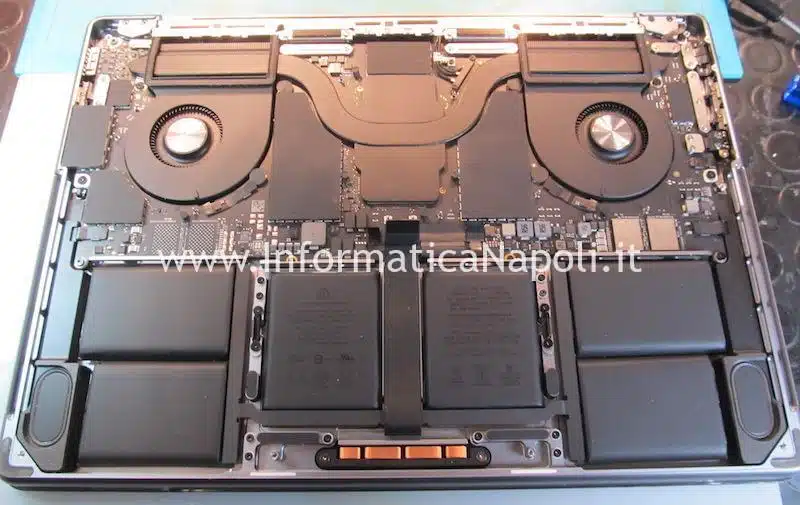 Problemi danni da liquido Apple MacBook Pro 14 A2442 | A2779 EMC 3650 | 8102
