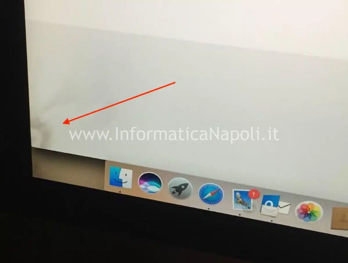 polvere e sporco angoli display Apple iMac 27 A1419 2012 2013 2014 2015