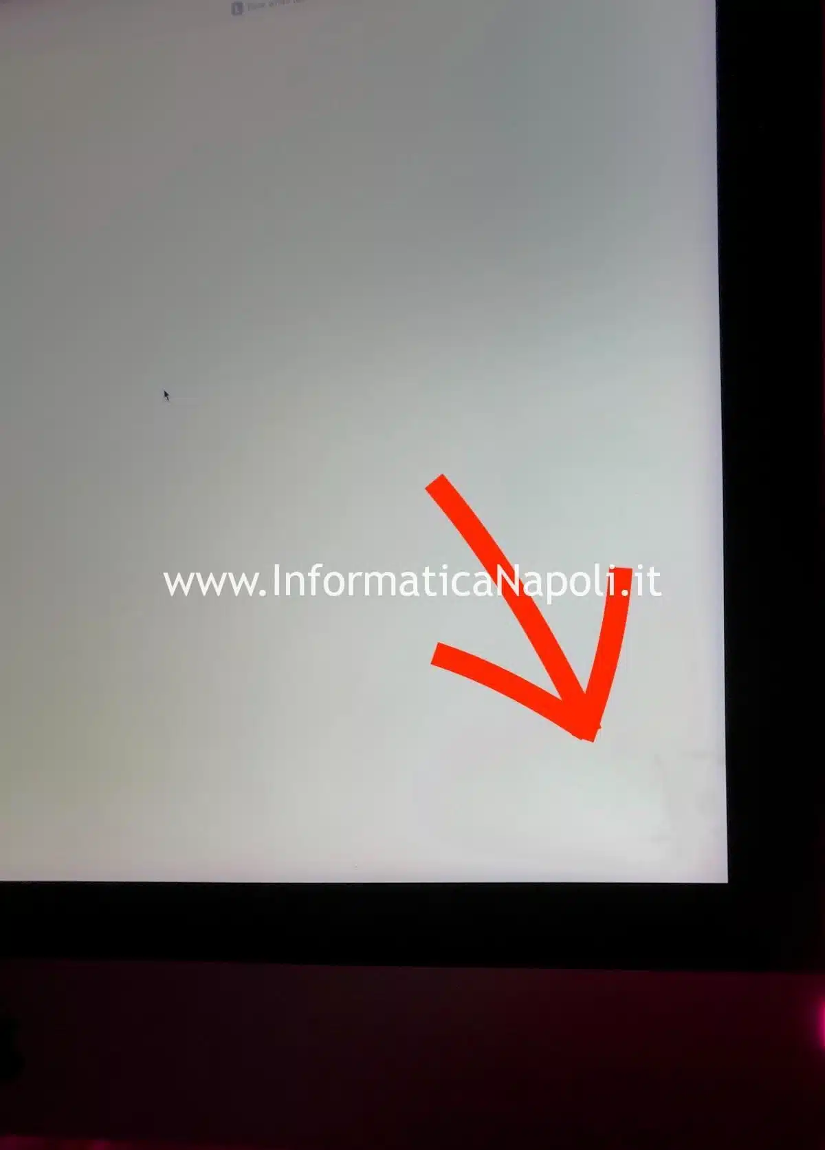 polvere e sporco all’interno del display iMac 27 A1419 2012 2013 2014 2015