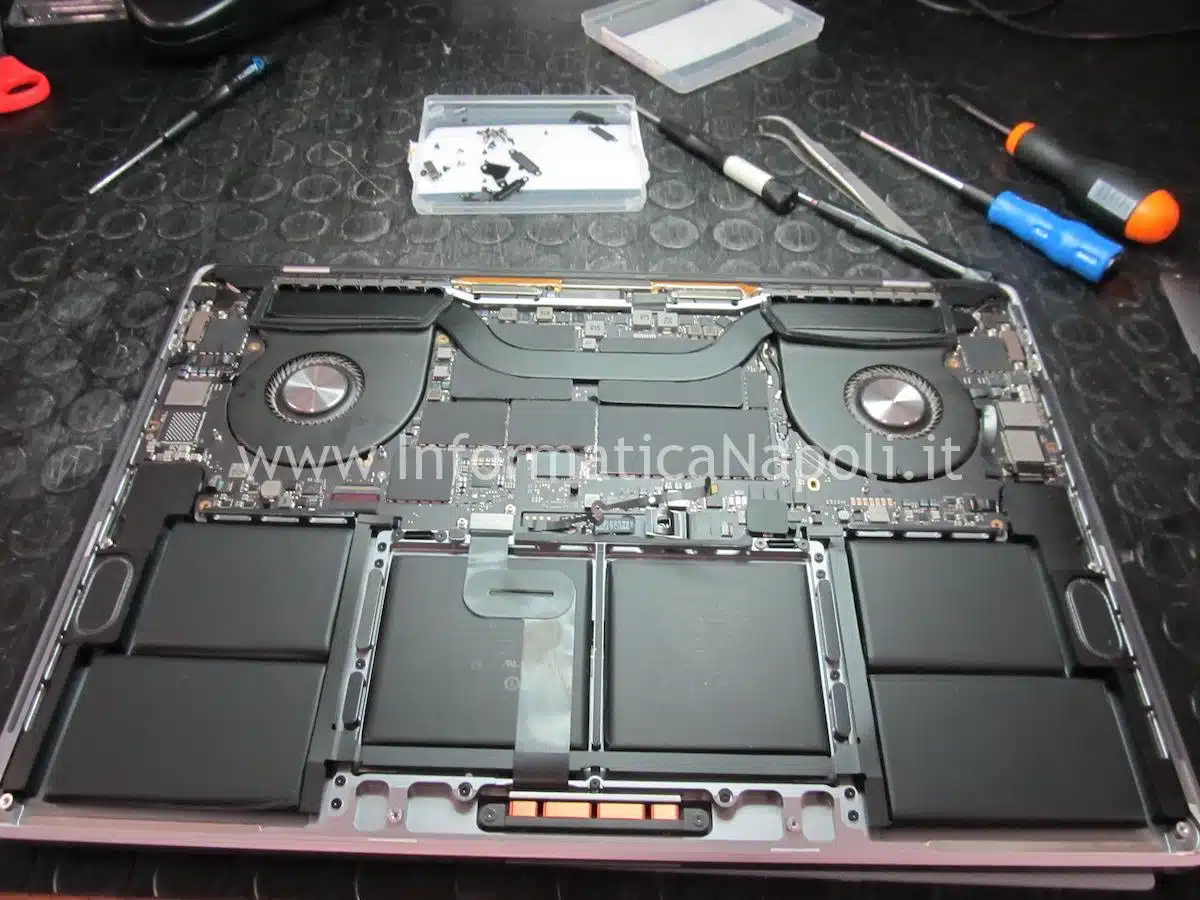 Apple MacBook Pro 16 2019 A2141 riparato funzionante
