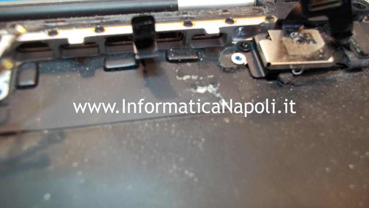assistenza riparazione MacBook Pro 13 2020 A2289 con danni da liquido | ossidazione