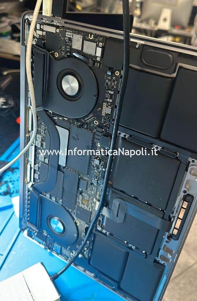 macbook pro 16 A2141 si accende dopo sostituzione chip nand SSD macbook pro 16 A2141 si accende dopo sostituzione chip nand SSD