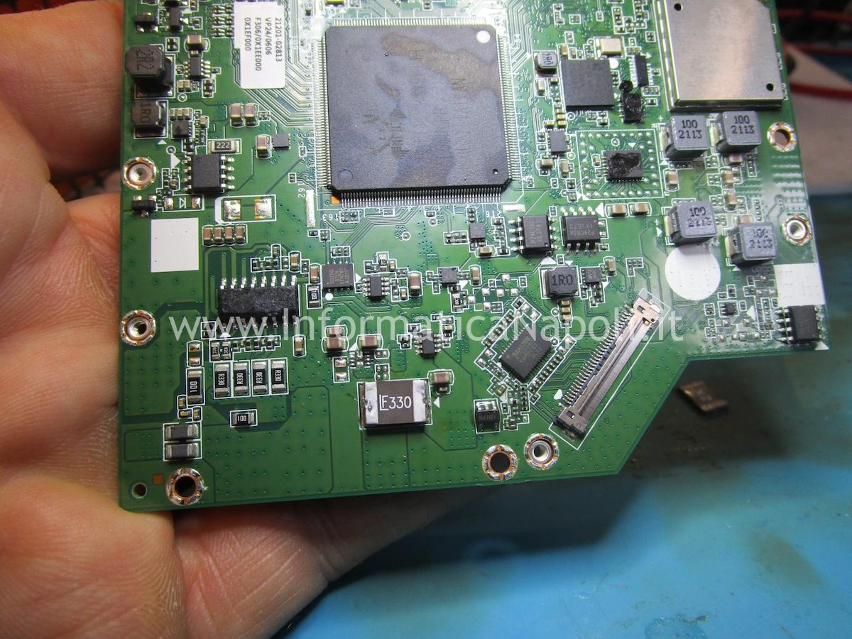 sostituzione Fusibile ripristinabile riparazione scheda madre display Huawei MateView HSN-CBA 28.2 sostituzione Fusibile ripristinabile riparazione scheda madre display Huawei MateView HSN-CBA 28.2